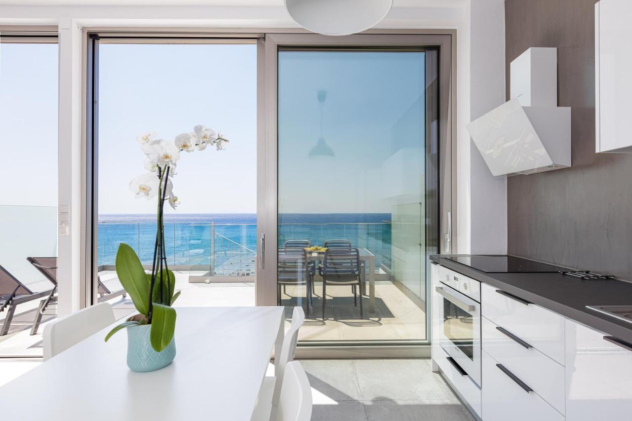 פלאקיאס Aelia Seascape Apartments מראה חיצוני תמונה