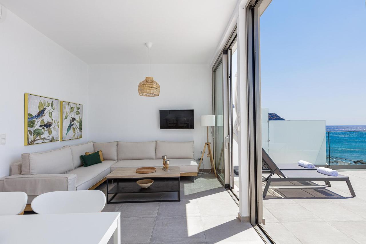 פלאקיאס Aelia Seascape Apartments מראה חיצוני תמונה